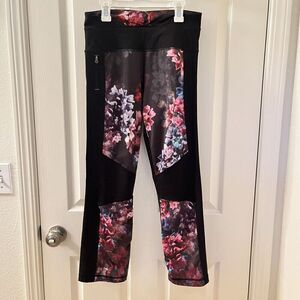 Lululemon Black Spring Has Sprung Floral Pump It Up Pants Leggings Womens Size 8